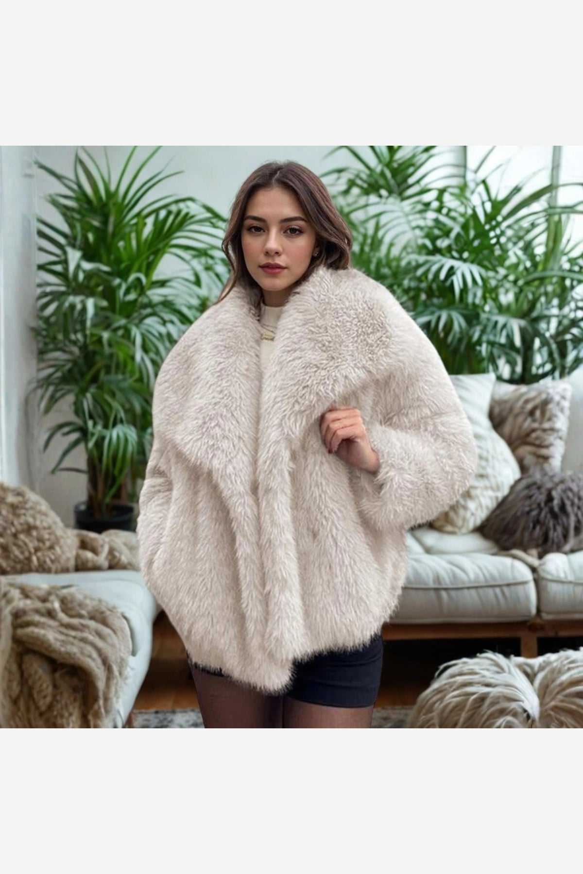 Women's Oversized Faux Fur Jacket – Beige