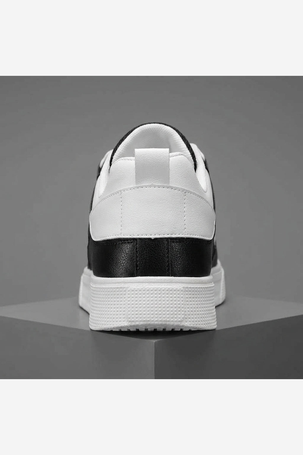 Men's Chunky Sole Trainers – Black/White heel