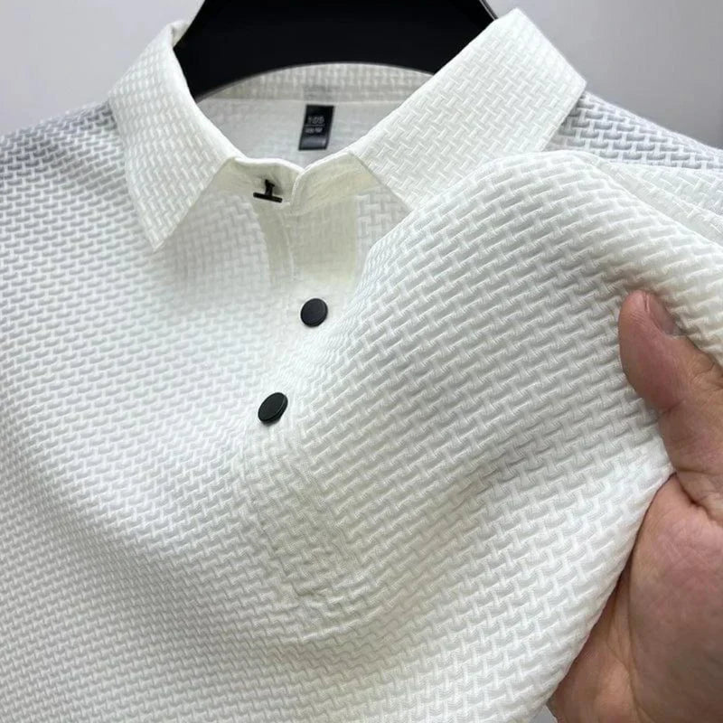 Polo à manches courtes infroissable pour un style et un confort sans effort