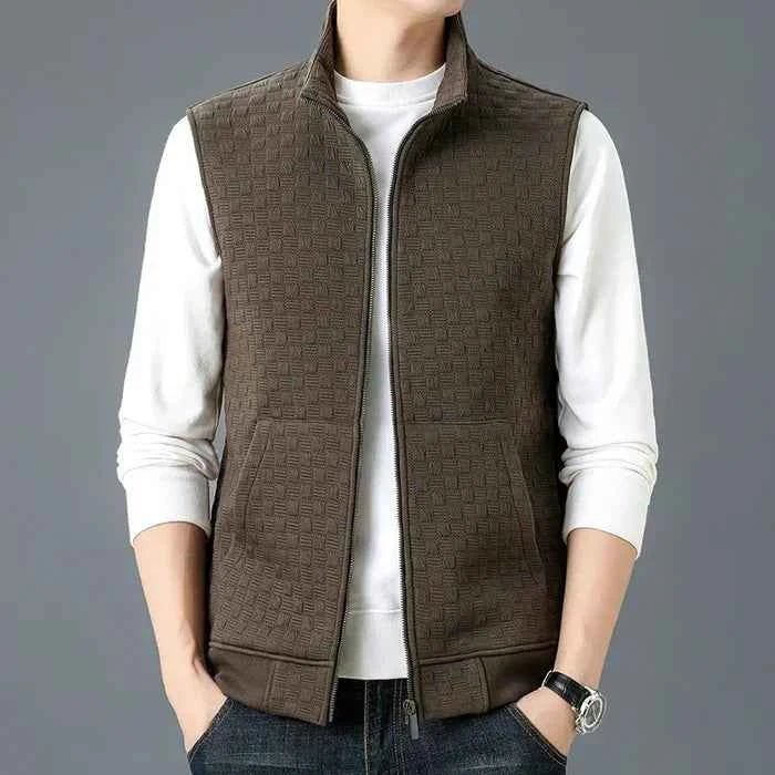 Gilet utilitaire léger pour homme avec poches profondes et col montant, idéal pour une superposition chic et décontractée