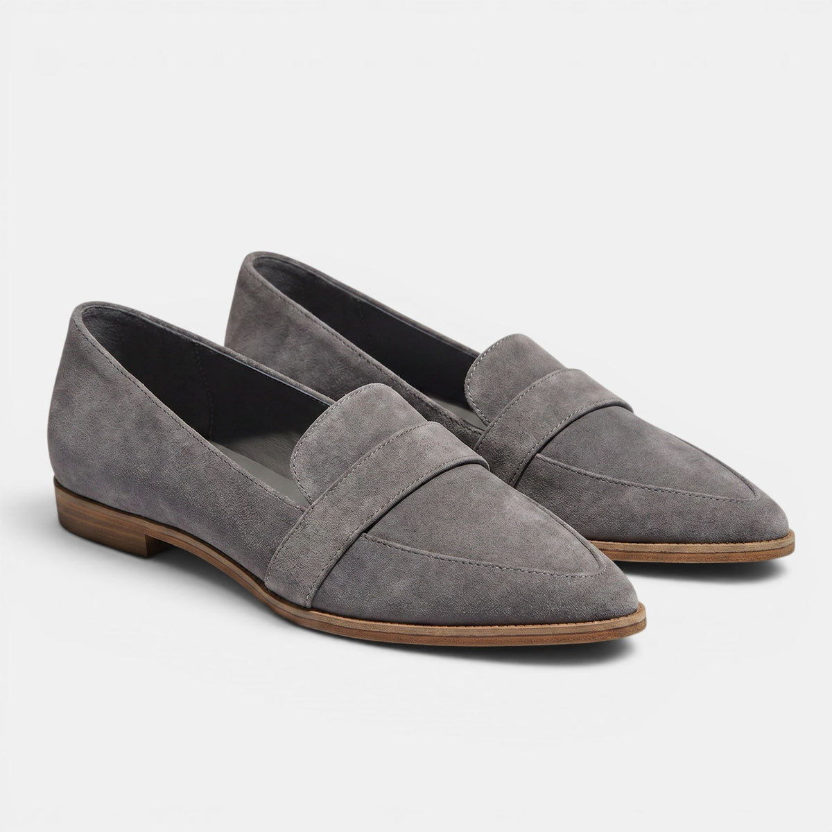 Mocassins pour femmes à bout pointu avec design à enfiler