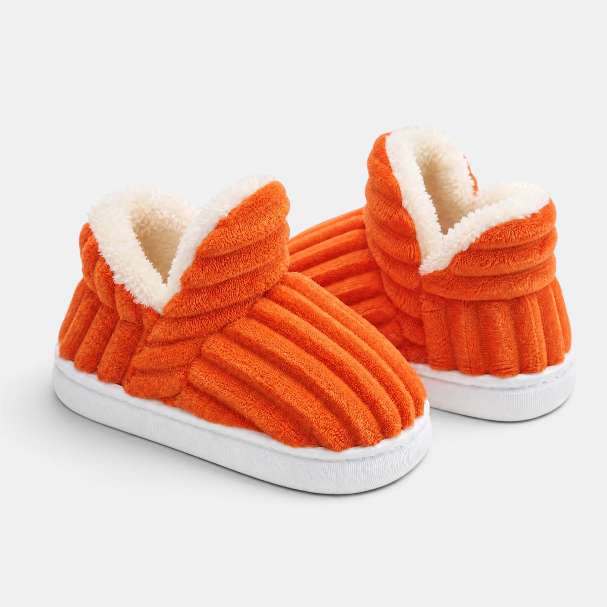 Chaussons pour femmes à bout fermé et semelle compensée