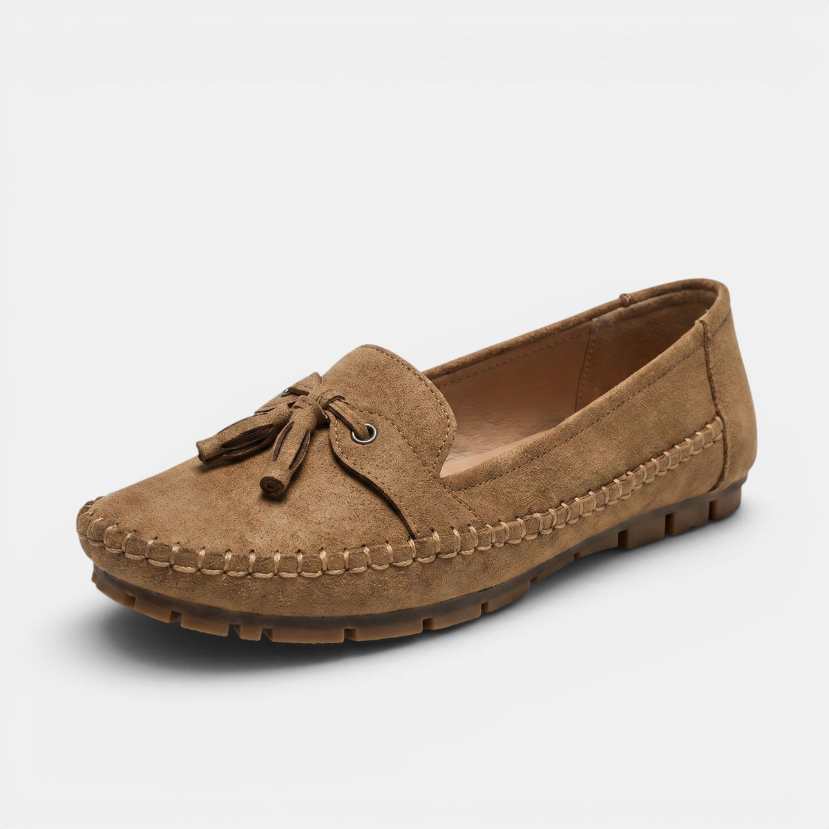 Mocassins pour femmes avec design à enfiler et détail pompon