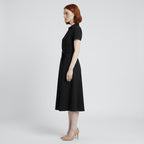 Robe midi portefeuille pour femmes à col en V, lien à nouer à la taille et poches, pour un style sans effort